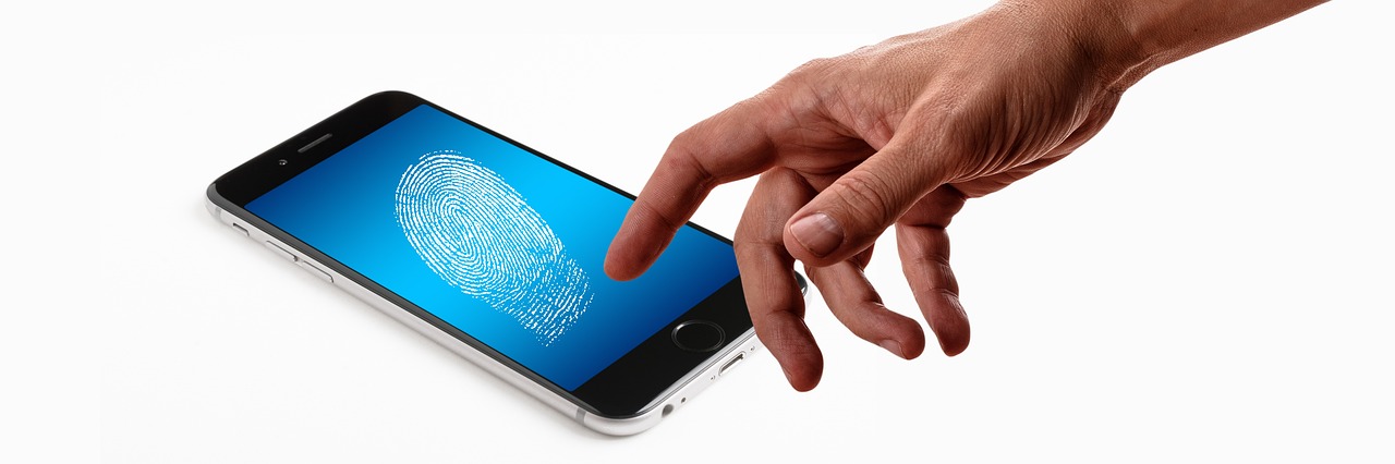 How AI is Transforming the Smartphone Industry in 2025